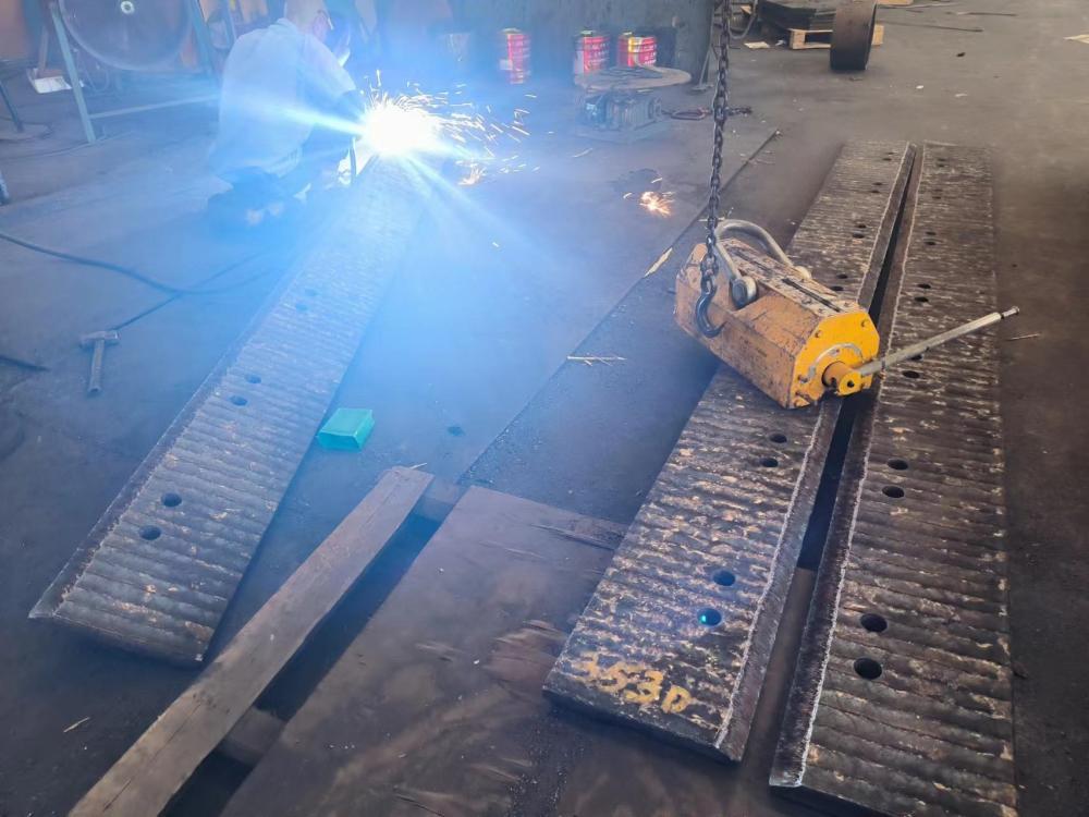 上海高硬度耐磨衬板